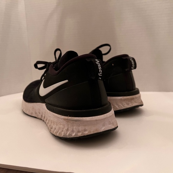 Nike men’s Odyssey Flyknit Running Shoes - Picture 5 of 5